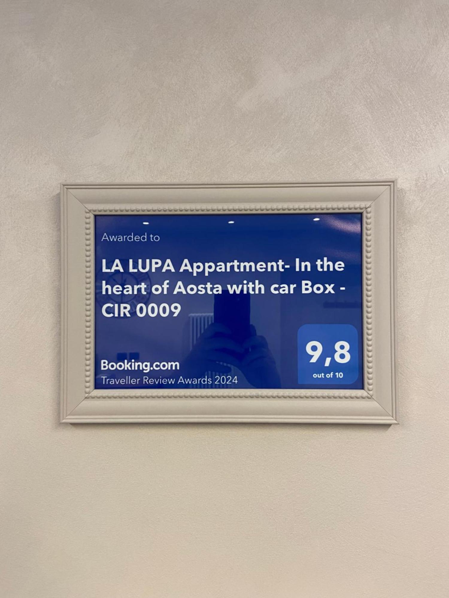 La Lupa Apartment - In The Heart Of Aosta With Car Box Exteriör bild